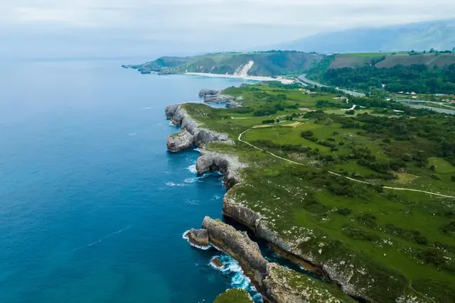 Acantilados de la costa cantábrica